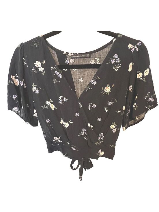 Abercrombie & Fitch Tops - Abercrombie Fitch Floral Wrap Crop Top Black Short Sleeve Tie Back V-Neck XS